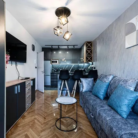 Apartmán N Place Free Parking