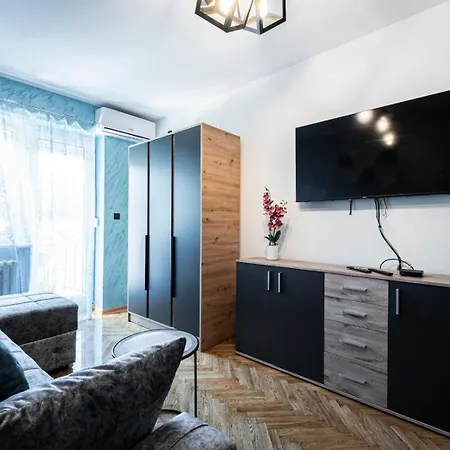 N Place Free Parking Apartmán