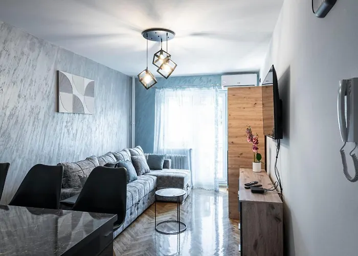N Place Free Parking Apartmán Novi Sad