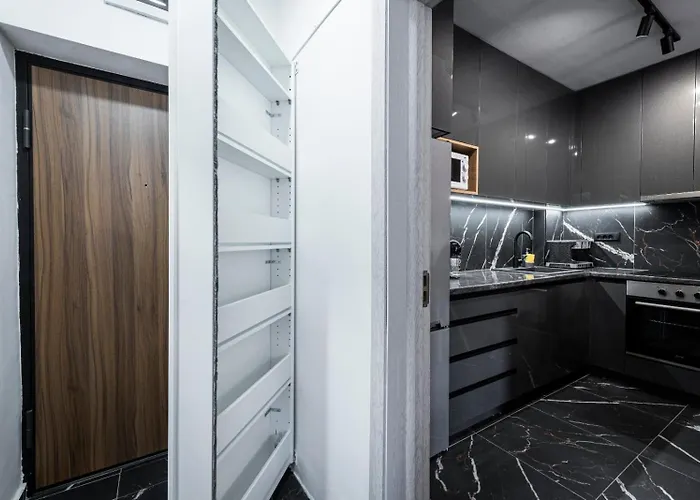 N Place Free Parking